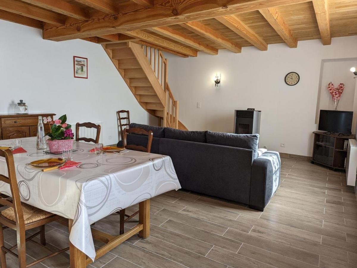 Maison Lumineuse Avec Cour Privative, Proche Sites Culturels, Tout Confort, Equipe Bebe, Wifi Inclus - Fr-1-653-98 Puyreaux ภายนอก รูปภาพ
